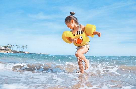 5 gestes pour protéger les plus petits du soleil