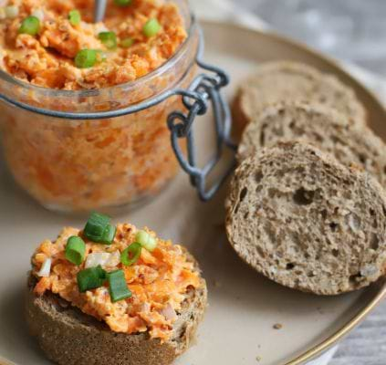 Carrot rillettes & fresh vegan cheese