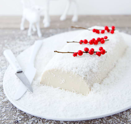 Sneeuwwitte kerststronk van tofu en kokosmelk