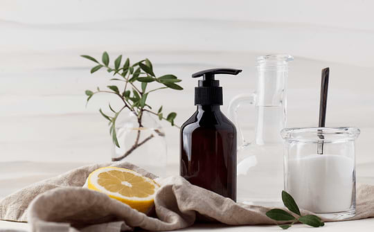 8 recettes naturelles pour nettoyer toute la maison
