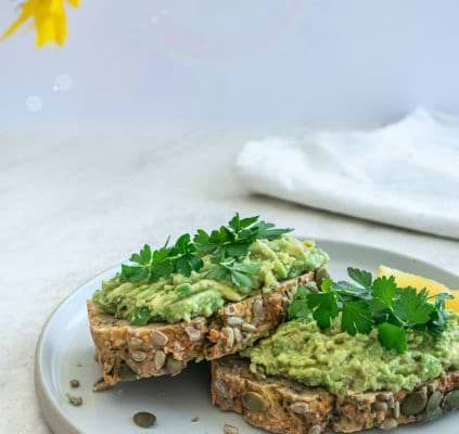 Eiwit-avoicadocrème toast voor kinderen