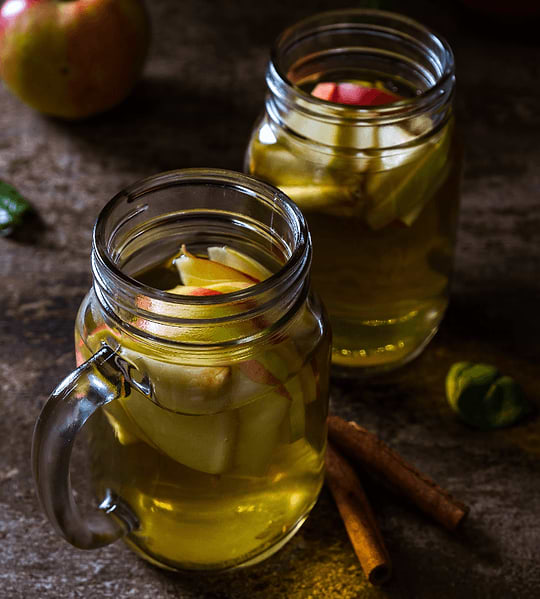 Vinaigre de cidre : bienfaits et guide d'utilisation