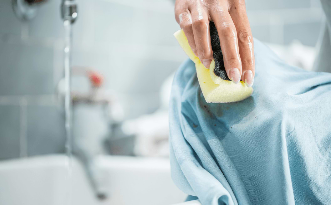 Comment enlever les taches sur vos vêtements ? Notre guide