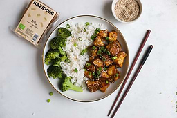 Soupe de légumes verts rôtis et lait de coco