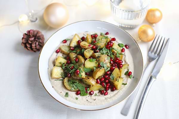 Pommes de terre croustillantes, crème de tofu fouettéeimage
