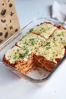 Vegan lasagne met wraps en sojahak