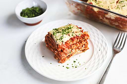 Vegan lasagne met wraps en sojahak