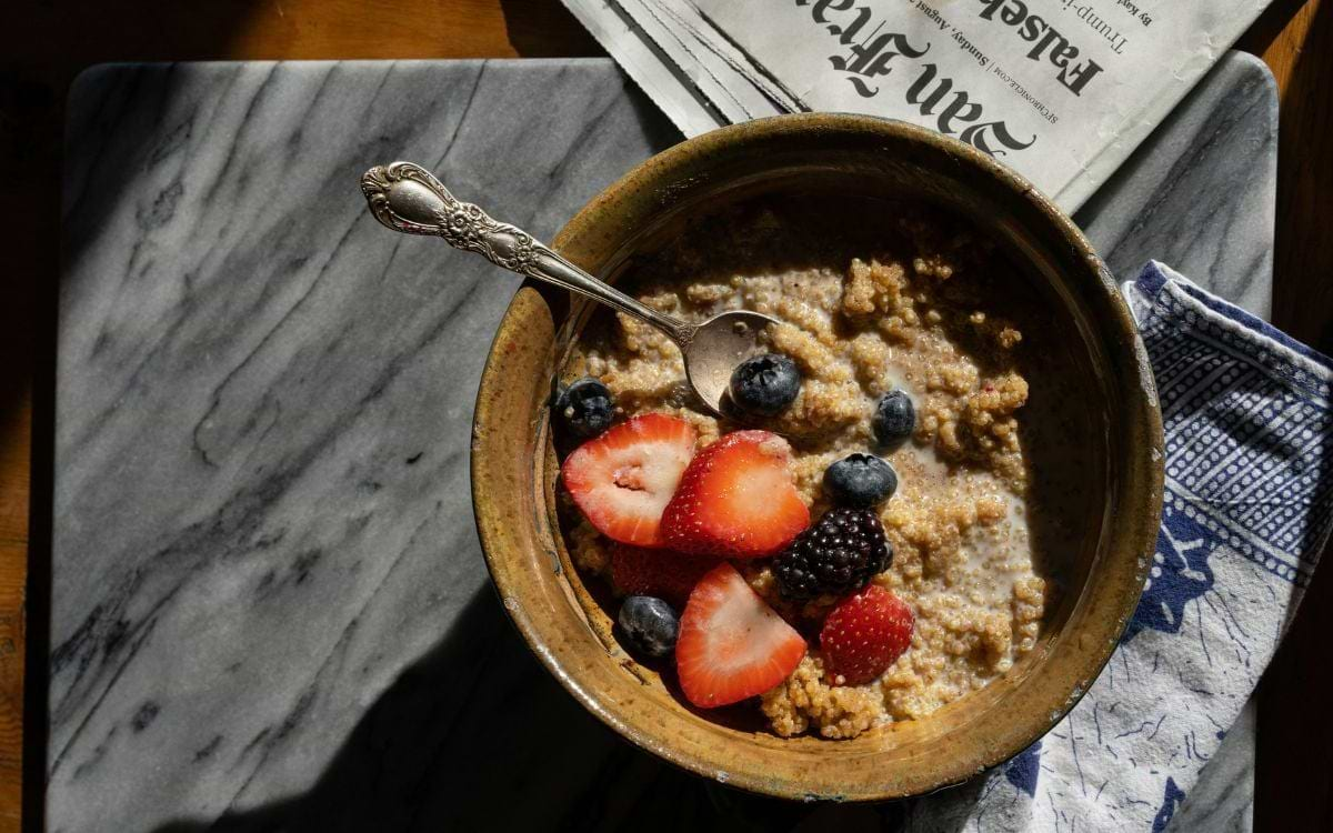 The foods to prioritize for a balanced breakfast