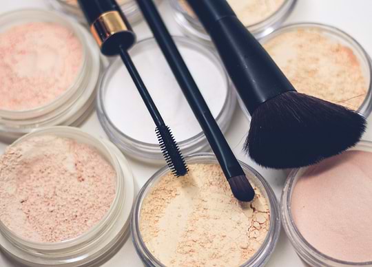 Perturbateurs endocriniens et cosmétiques, on vous dit tout
