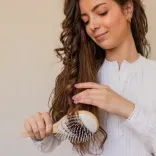 Universal Hair Detangling Brush 1