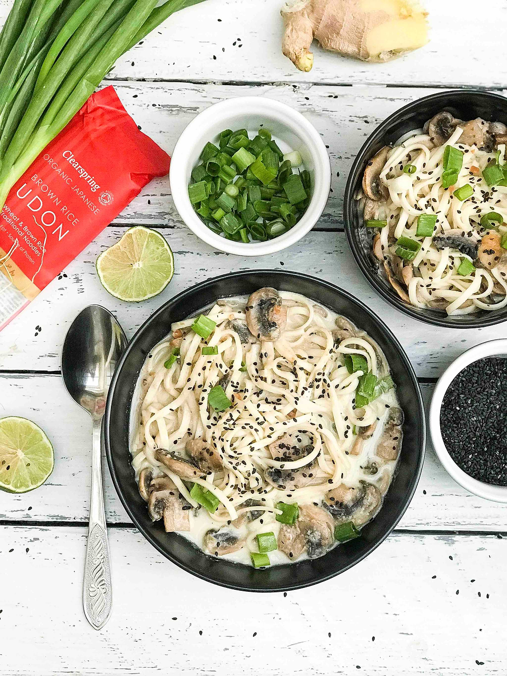 Nouilles Udon champignons et lait de coco