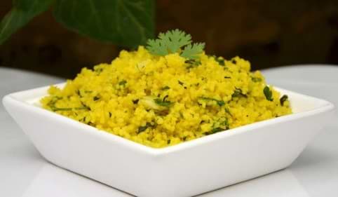 Couscous au curcuma et aux herbes