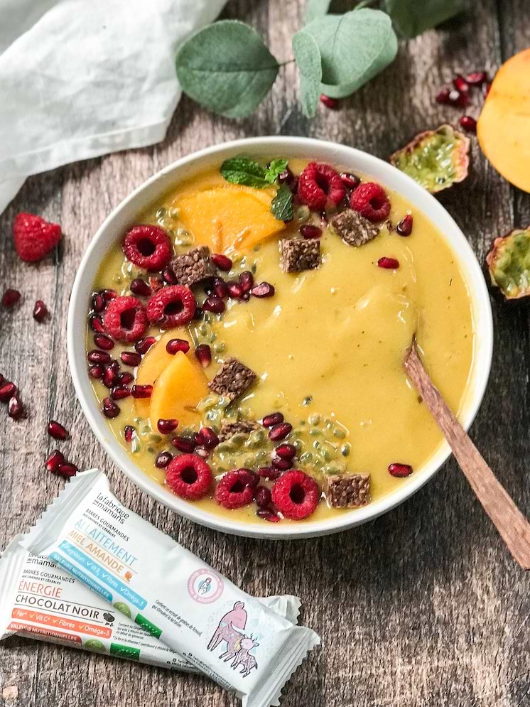 Mangue-banane smoothie bowl