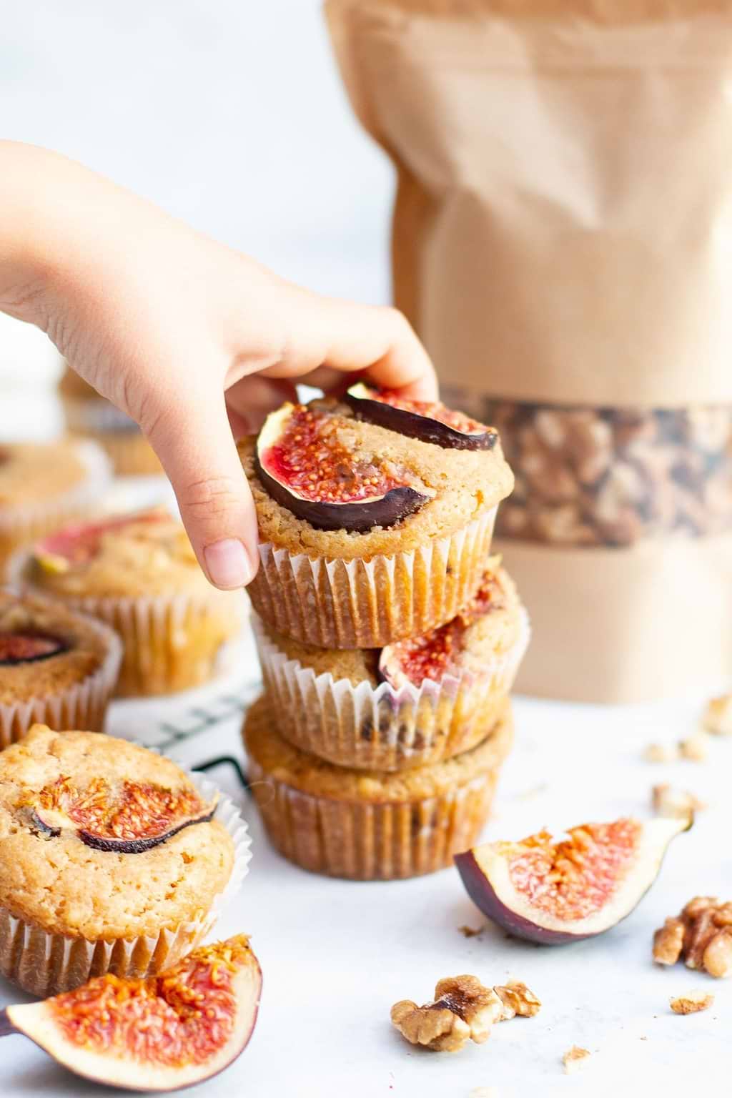Muffins met walnoten en vijgen