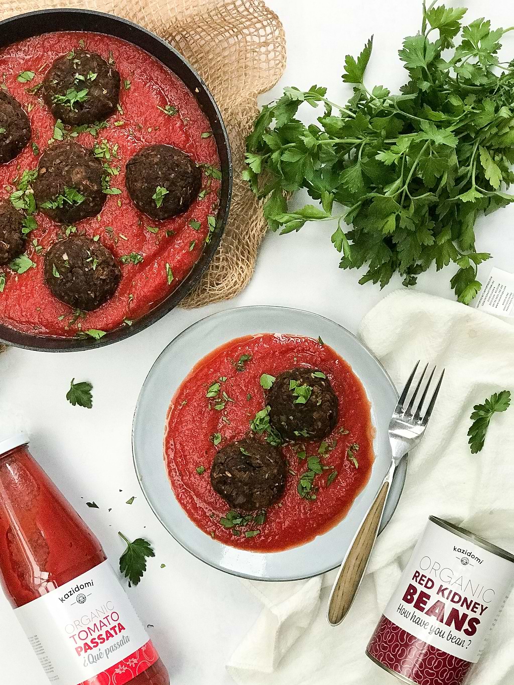 Boulettes vegan cuites au four aux haricots rouges et lentilles