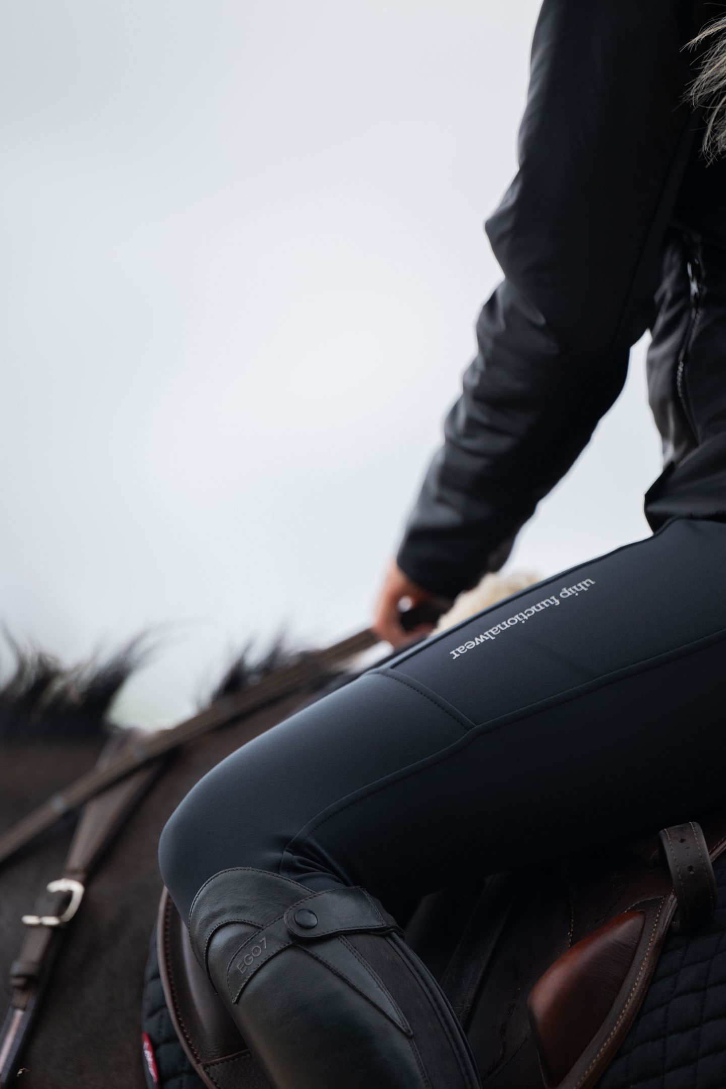 Windproof ridingtights from Uhipwear