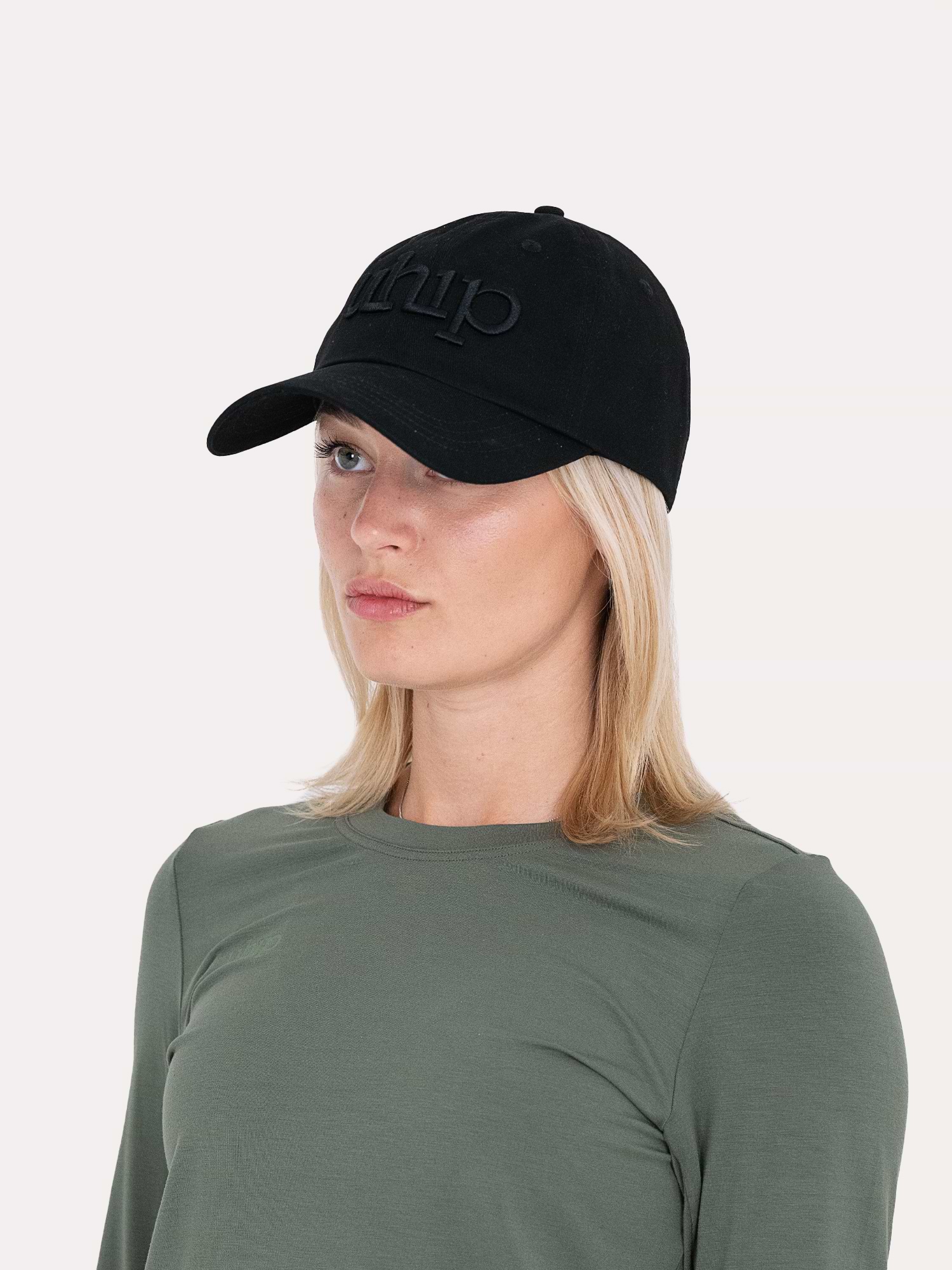 Uhip Cap Jet Black