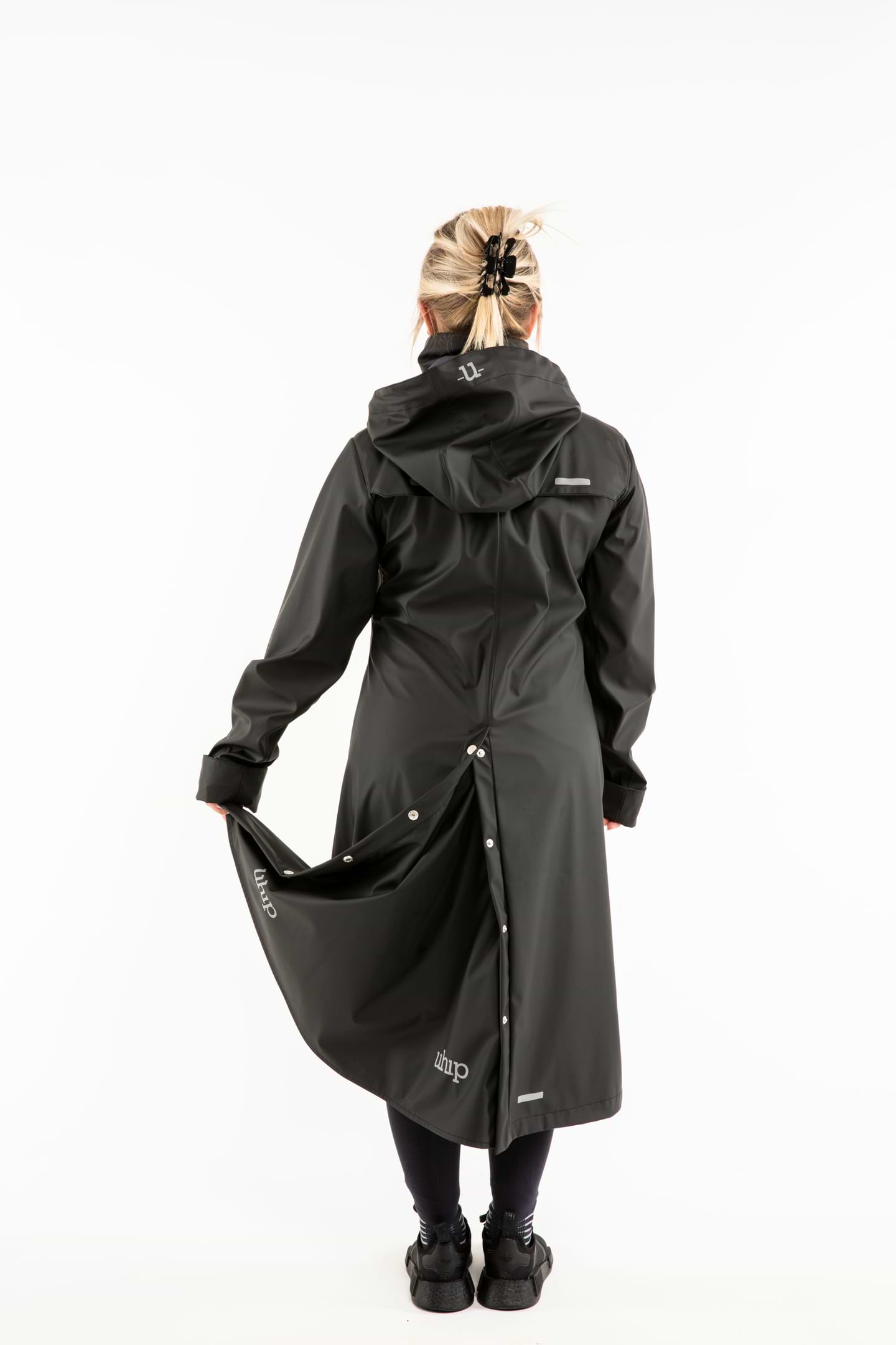 Winnie Raincoat Jet Black