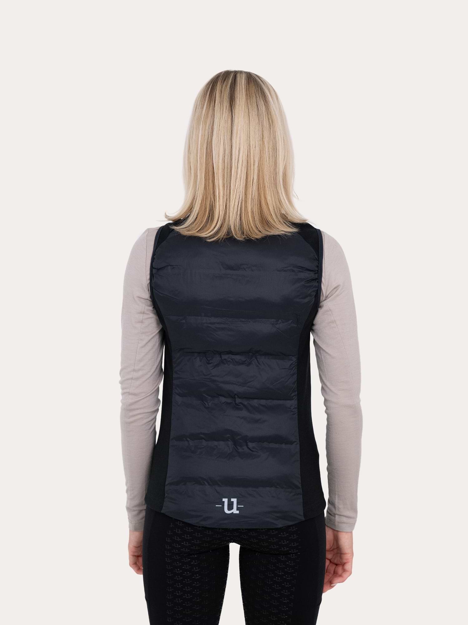 Everyday Hybrid Vest Jet Black