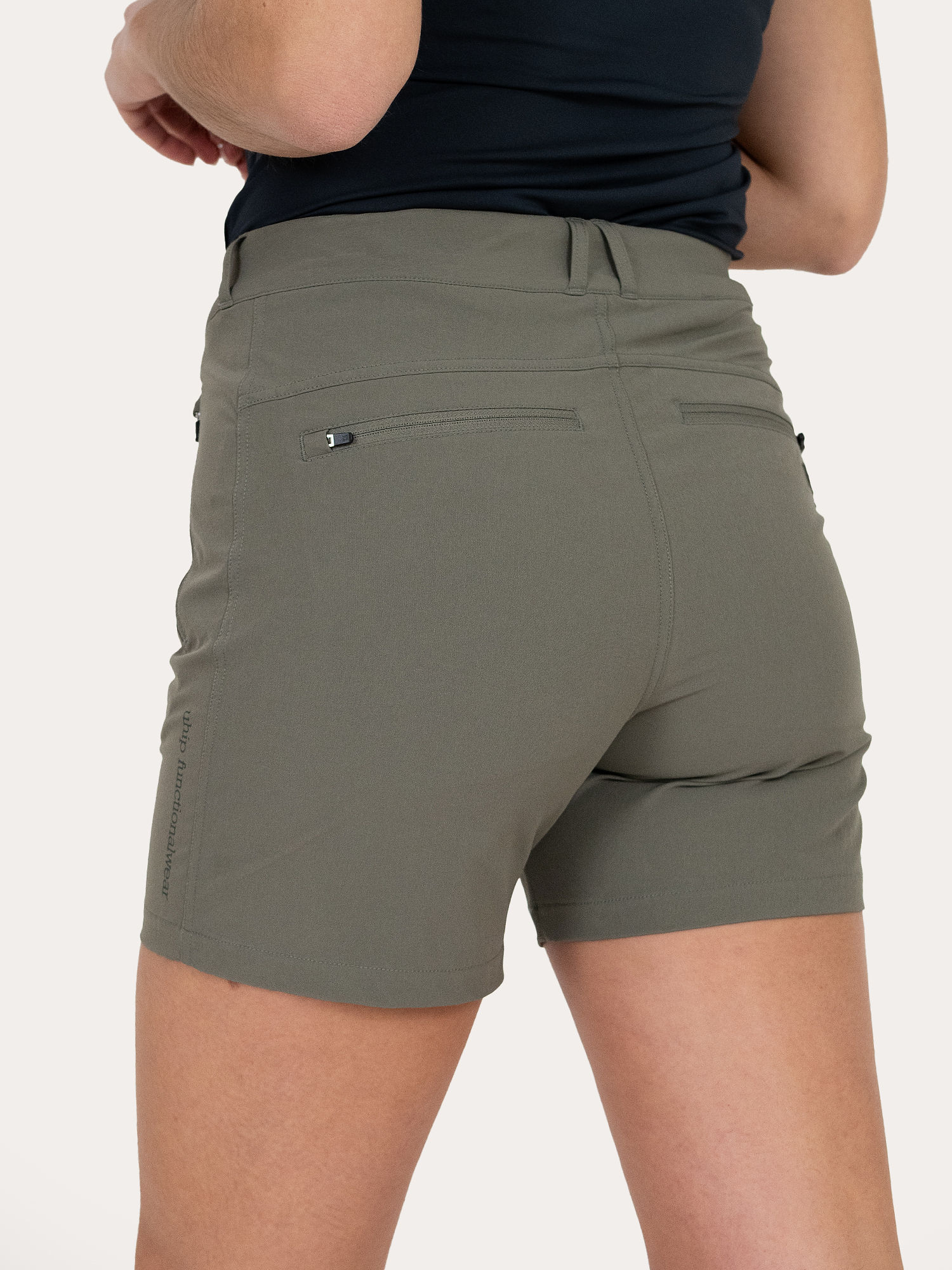 Johanna Shorts Smokey Olive