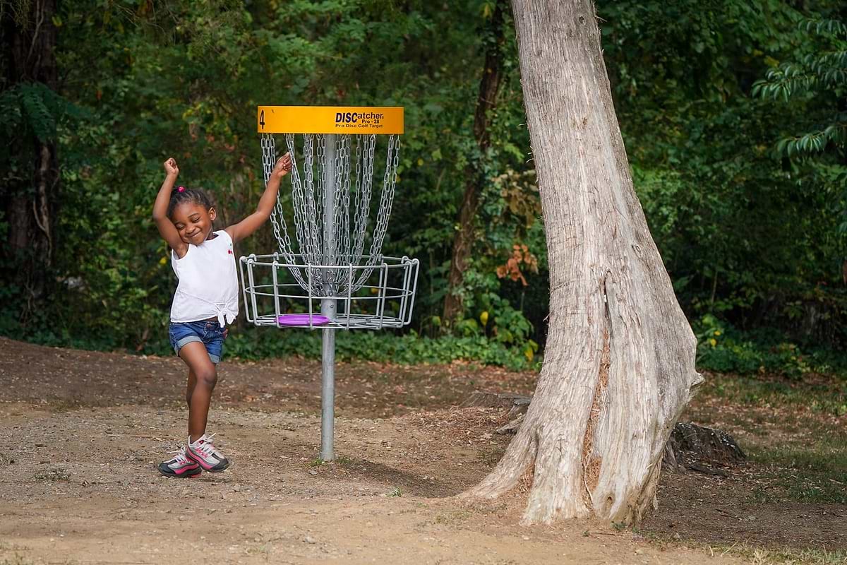 A Parent's Guide to Disc Golf for Kids
