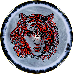 Throw Pink Tiger Girl Halo Star Valkyrie. Black color.