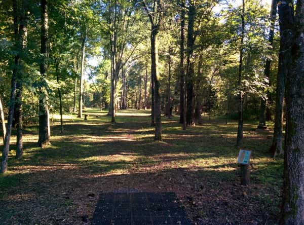 Hole 1, a 624-foot par 4, is a nice introduction to the Canaan Riverbend Course.