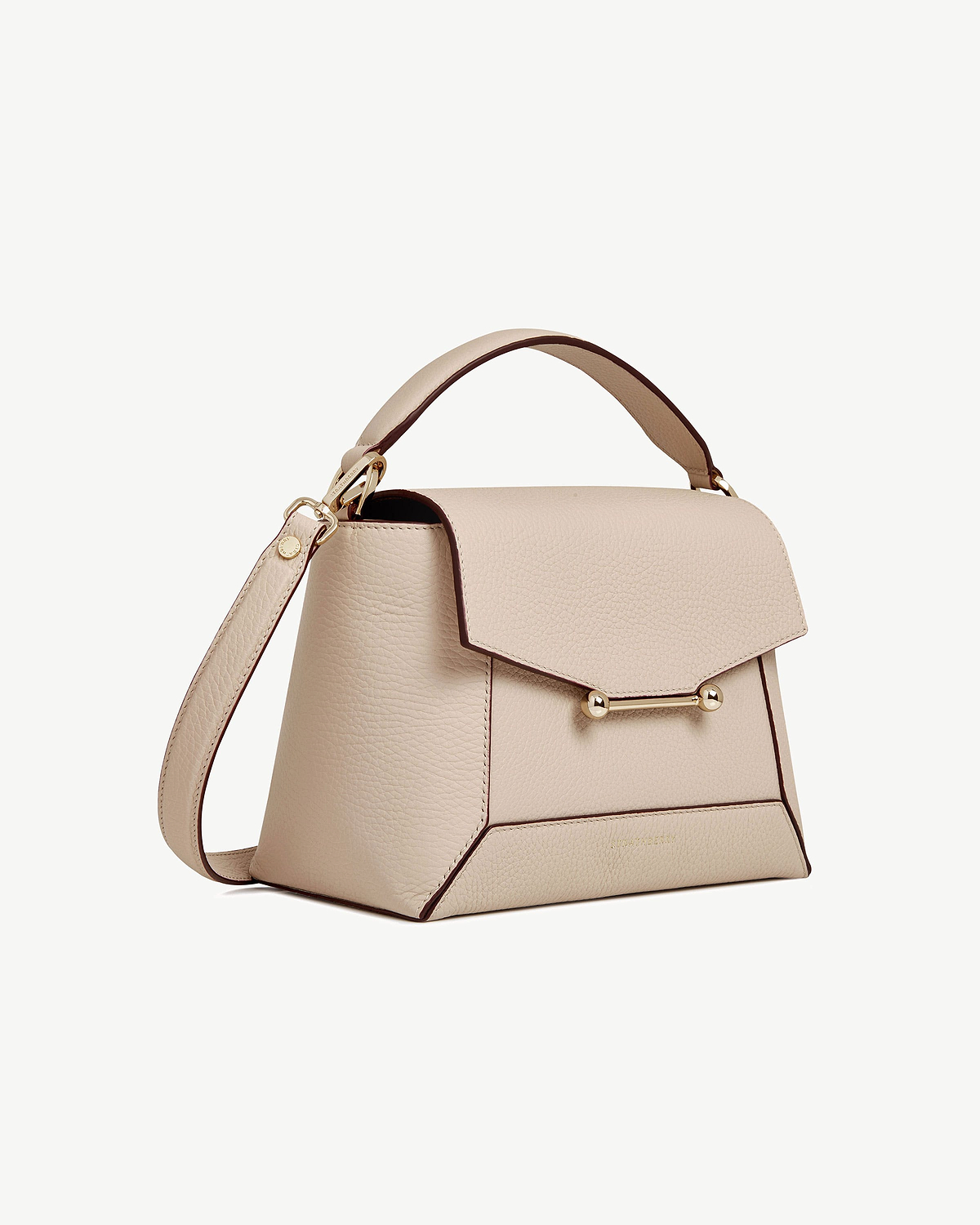 Oat mosaic bag in pebbled leather with top handle, detachable shoulder strap, gold bar clasp.