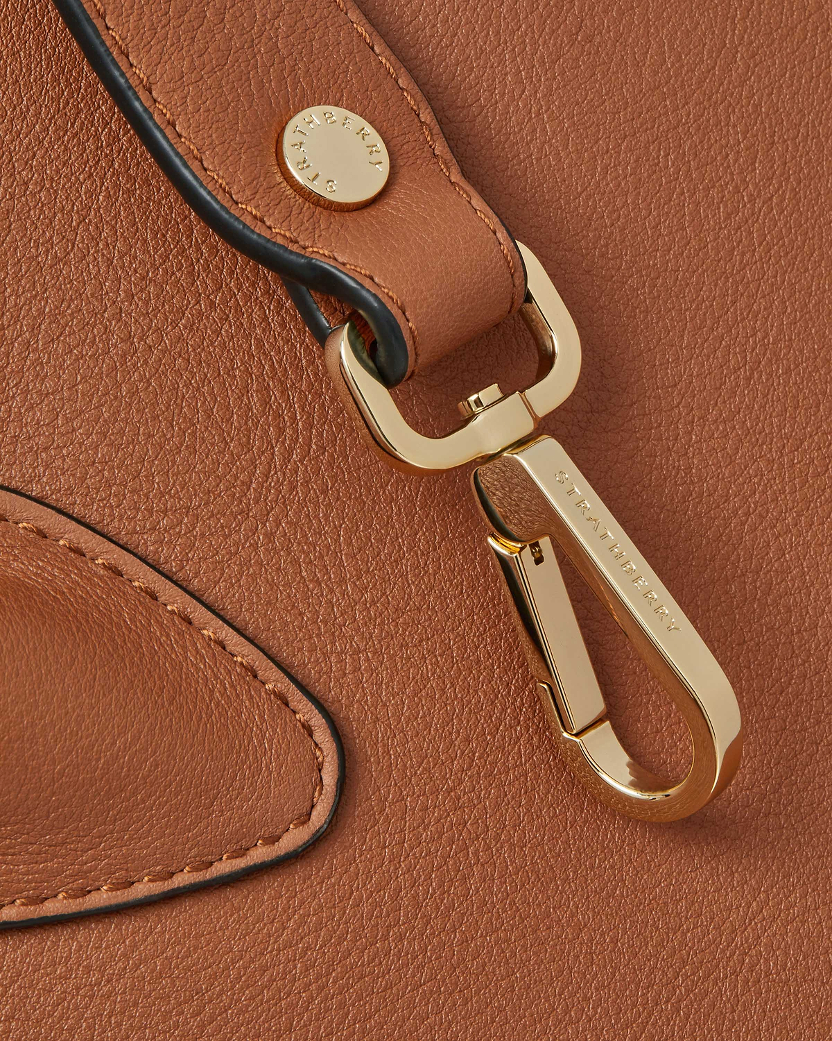 Chestnut leather midi tote strap with gold clasp engraved Strathberry.