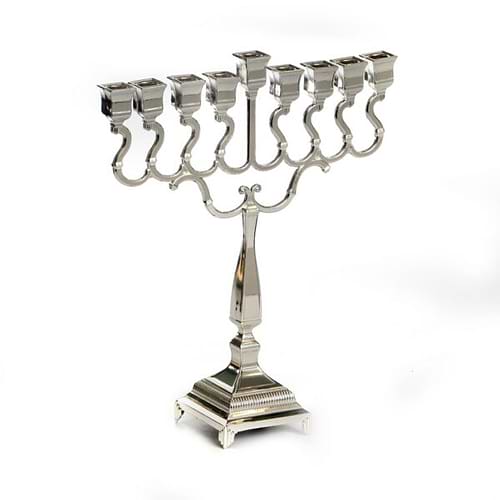 חנוכיה ציפוי כסף בארוק  גובה 22 רוחב 18.8 ס”מ