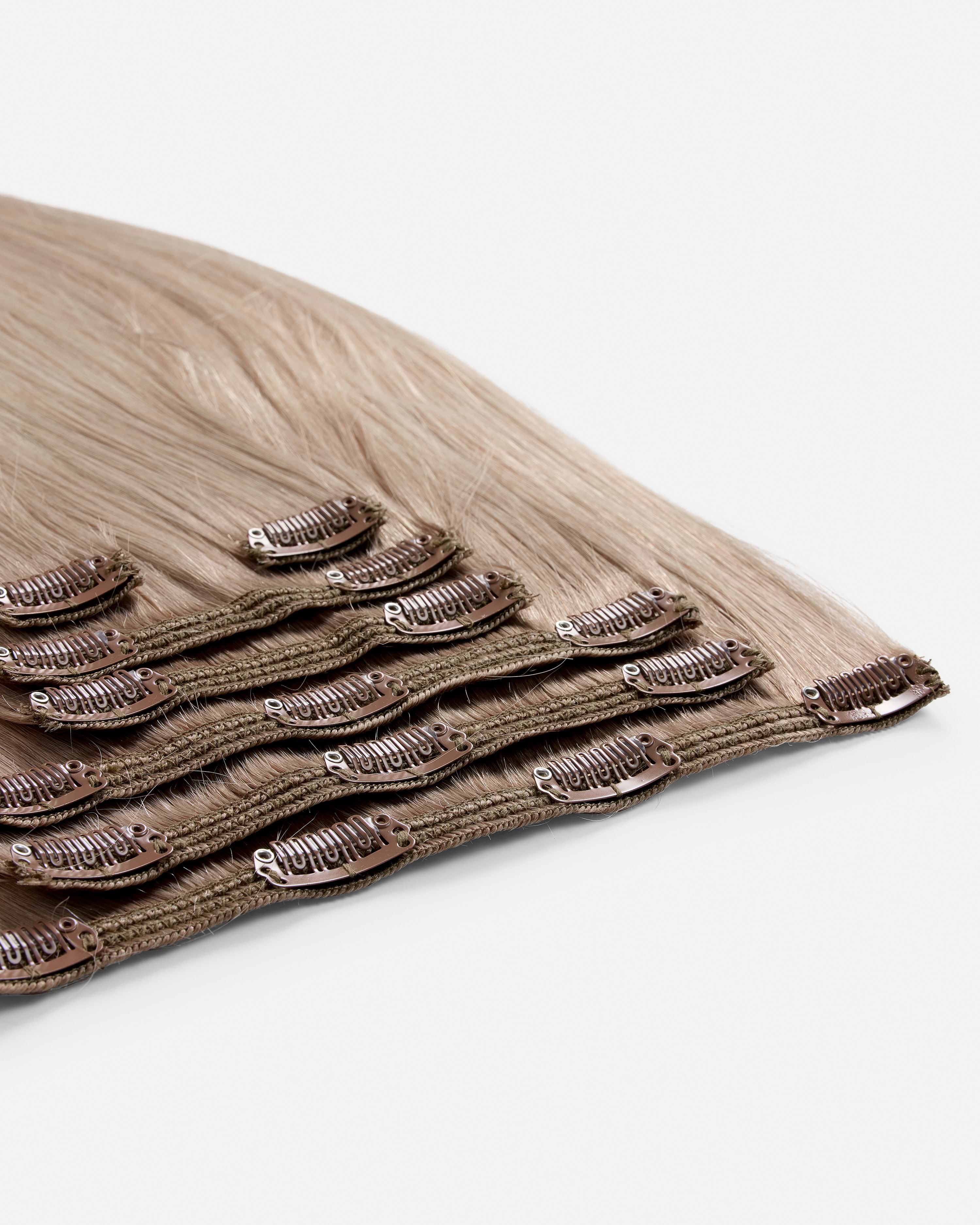 Classic Clip-ins 50 cm - Straight - Classic Clip-ins - Medium Volume - 7 Pieces - Sandy Blonde Balayage - Rapunzel of Sweden - Image 4