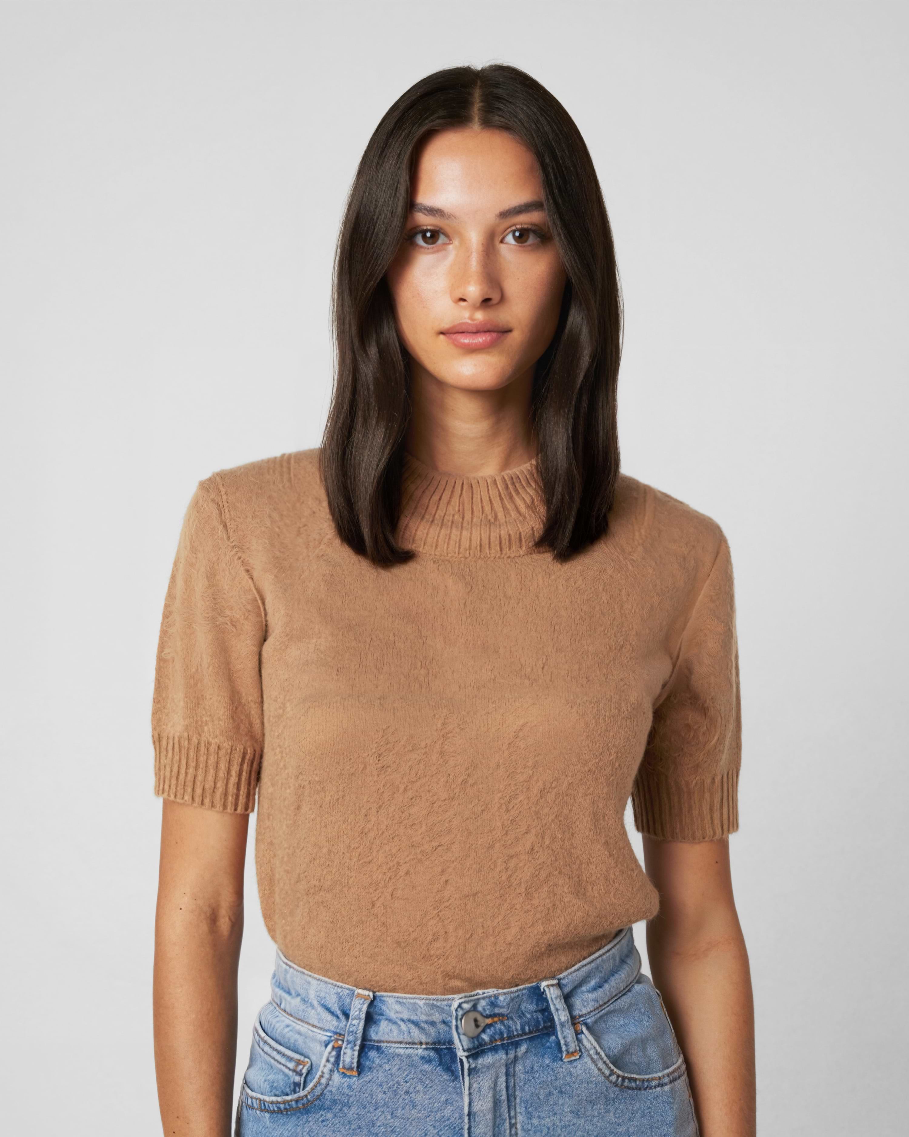 Classic Clip-ins 40 cm - Straight - Classic Clip-ins - Light Volume - 3 Pieces - Chocolate Brown - Rapunzel of Sweden - Image 3