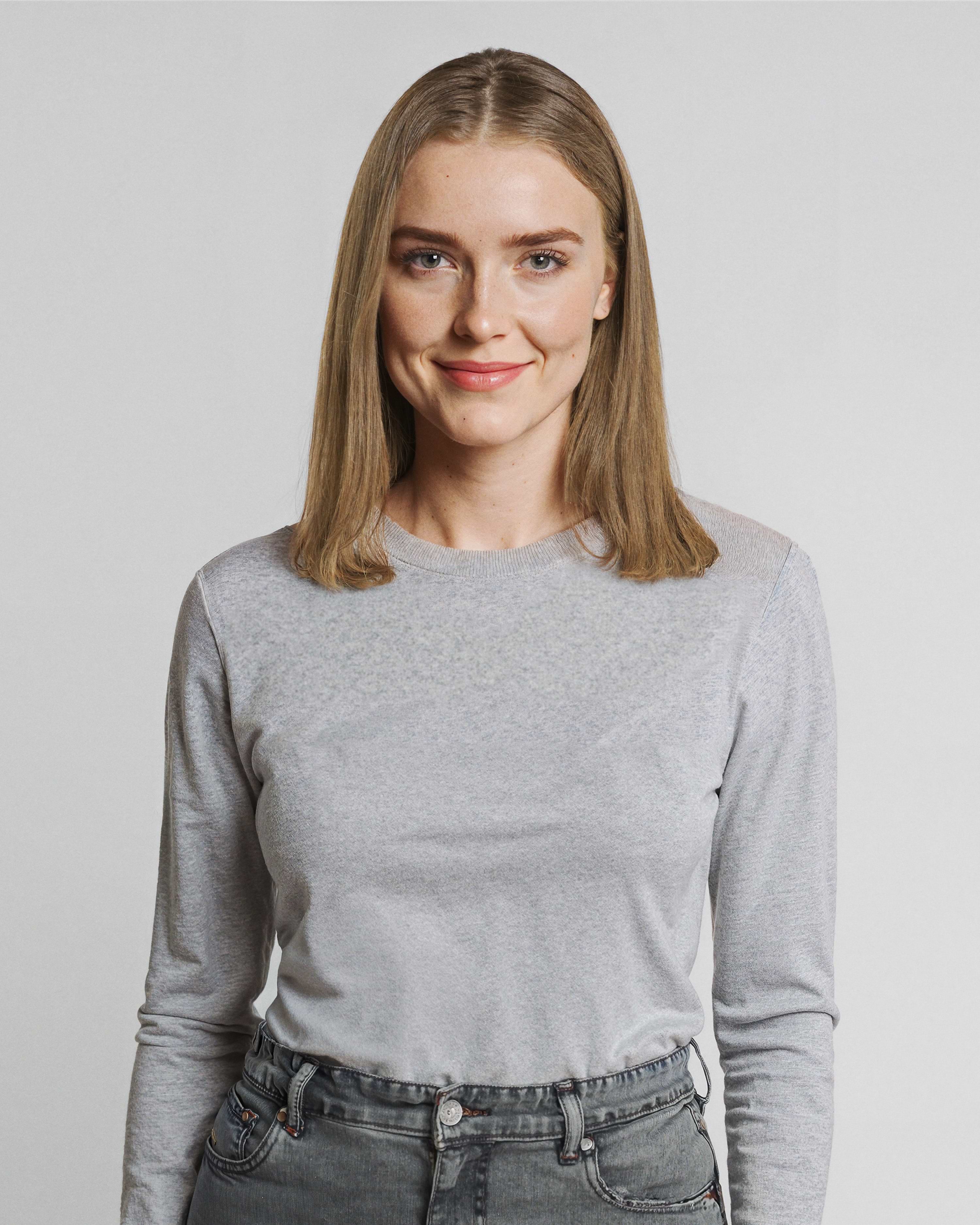 Classic Clip-ins 60 cm - Straight - Classic Clip-ins - Light Volume - 3 Pieces - Brownish Blonde Balayage - Rapunzel of Sweden - Image 3