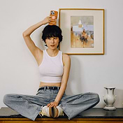 Molded Flower Apricot &mdash; MagSafe PopGrip image number 2