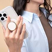 Enamel Coconut Cream &mdash; MagSafe PopGrip image number 3