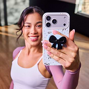 Bowtique Black &mdash;  MagSafe PopGrip image number 3