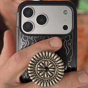 Showpony &mdash; iPhone 17 Pro Max MagSafe Case image number 3