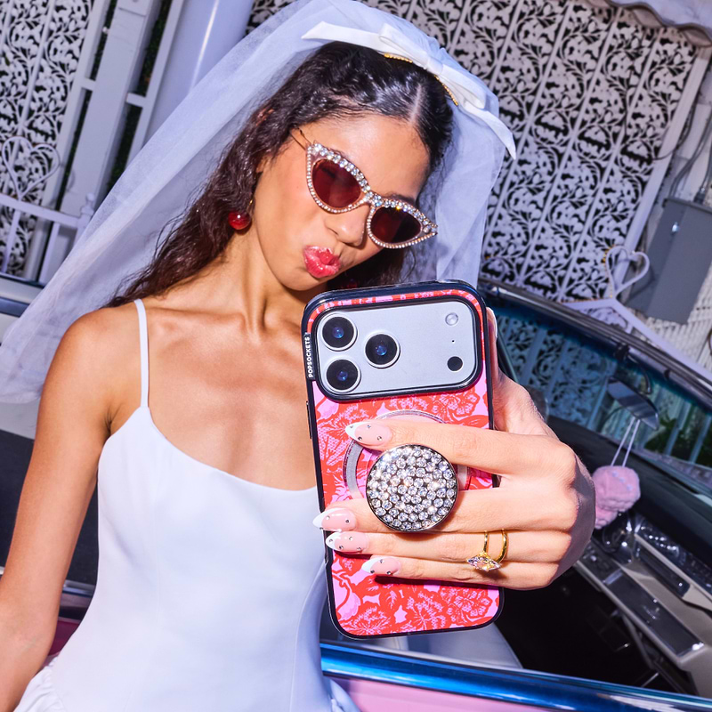 Red Room &mdash; iPhone 17 Pro Max MagSafe Case image number 3