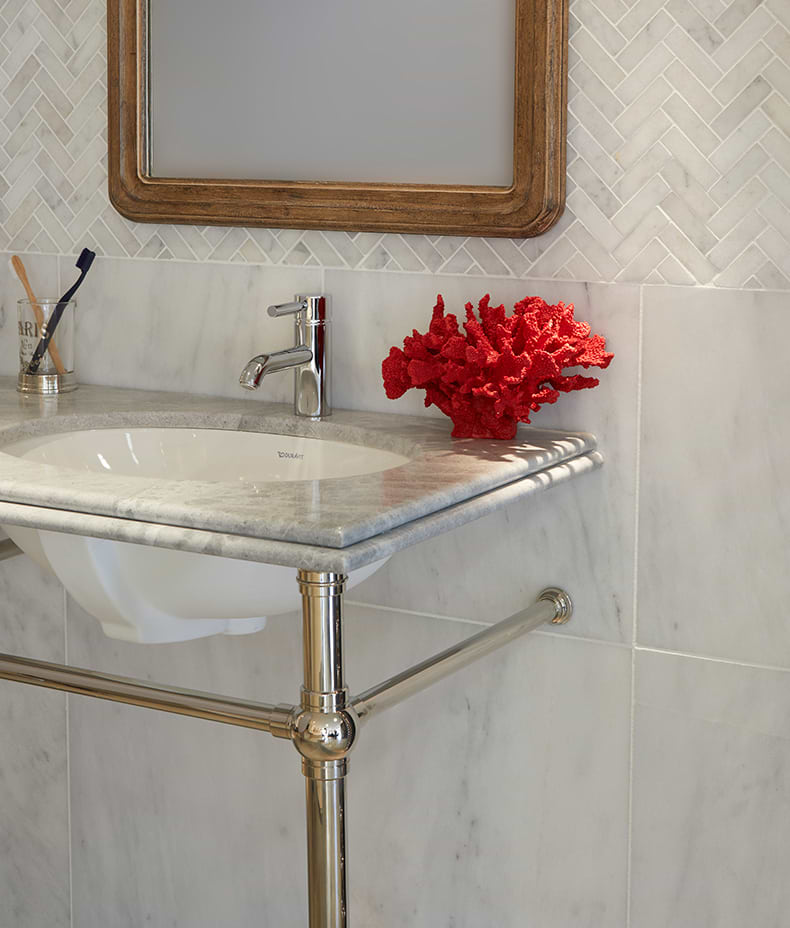 Long Island Marble Herringbone Mosaic