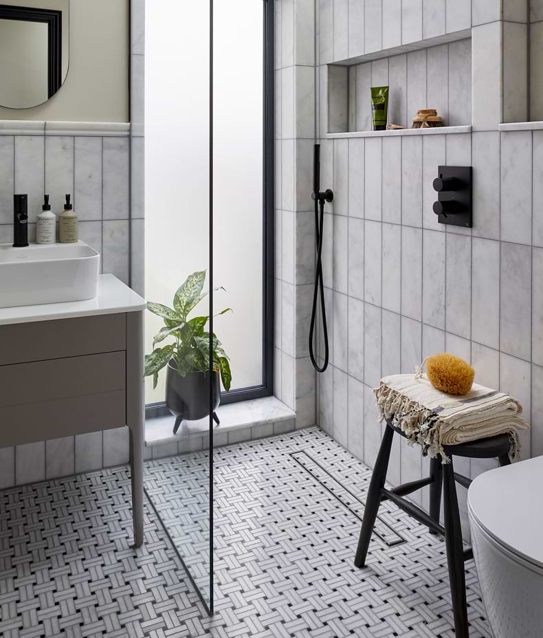 Long Island Marble Honed Finish Wicker Mosaic