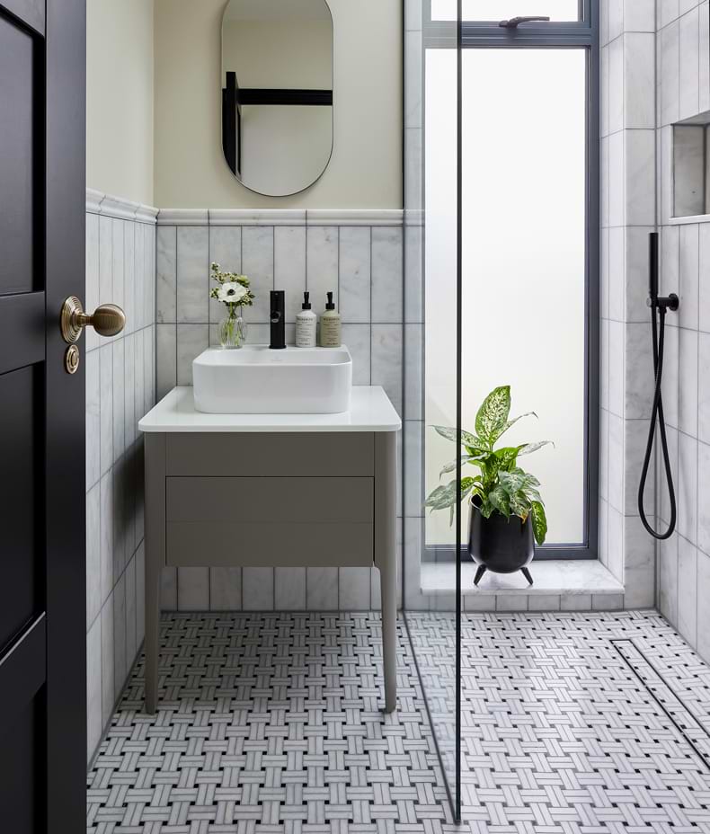 Long Island Marble Honed Finish Wicker Mosaic