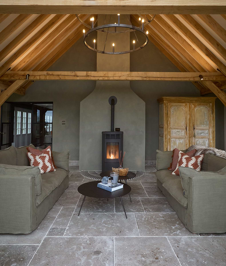 Aquitaine Limestone Seasoned Finish