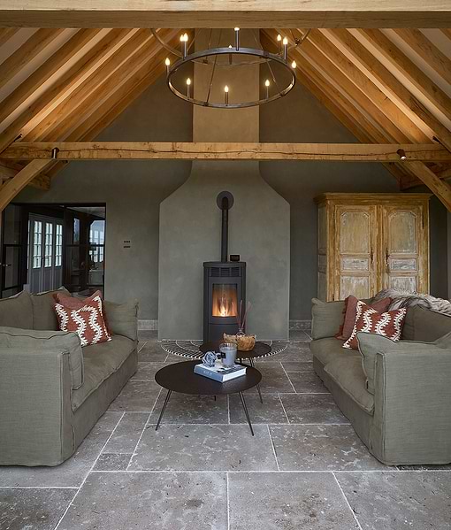 Aquitaine Limestone Seasoned Finish