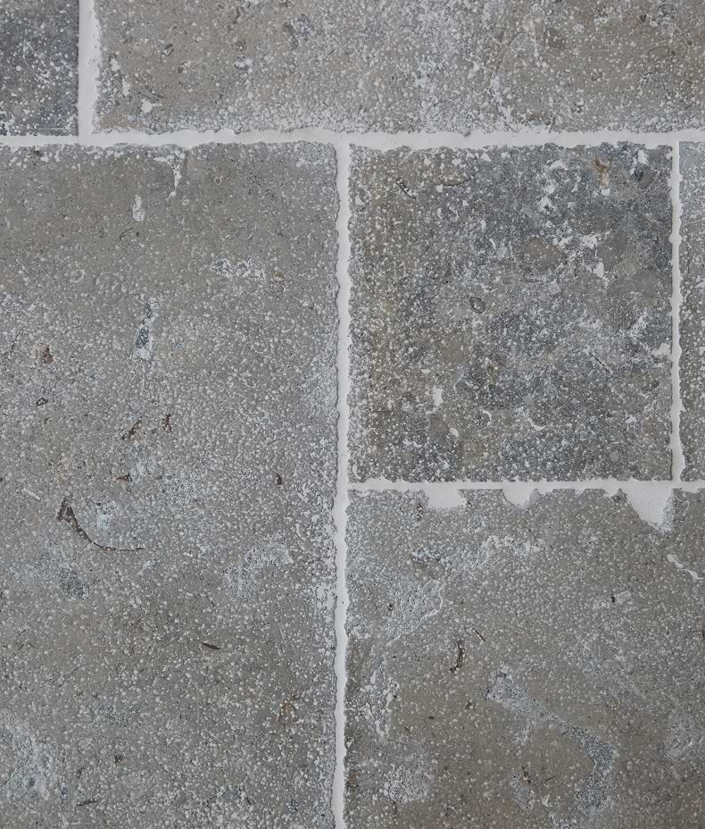 Aquitaine Limestone Seasoned Finish