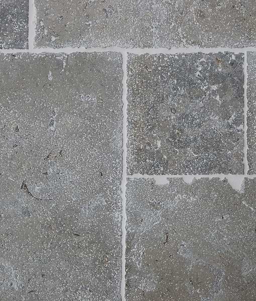 Aquitaine Limestone Seasoned Finish