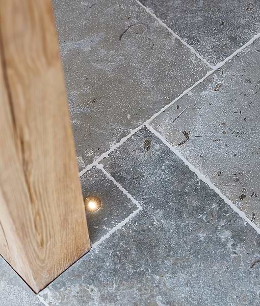 Aquitaine Limestone Seasoned Finish