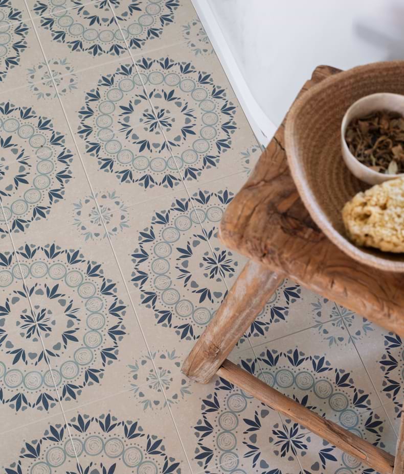 Aventuras Palma Blue Porcelain
