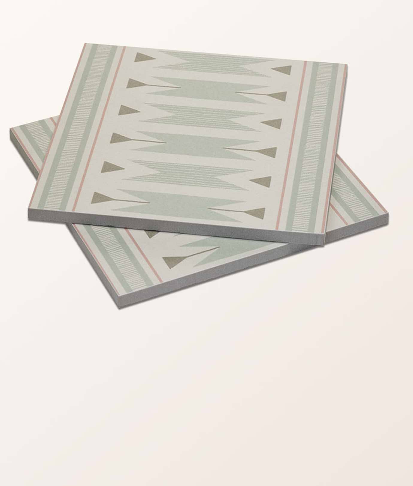 Aventuras Ziggy Border Olive Porcelain