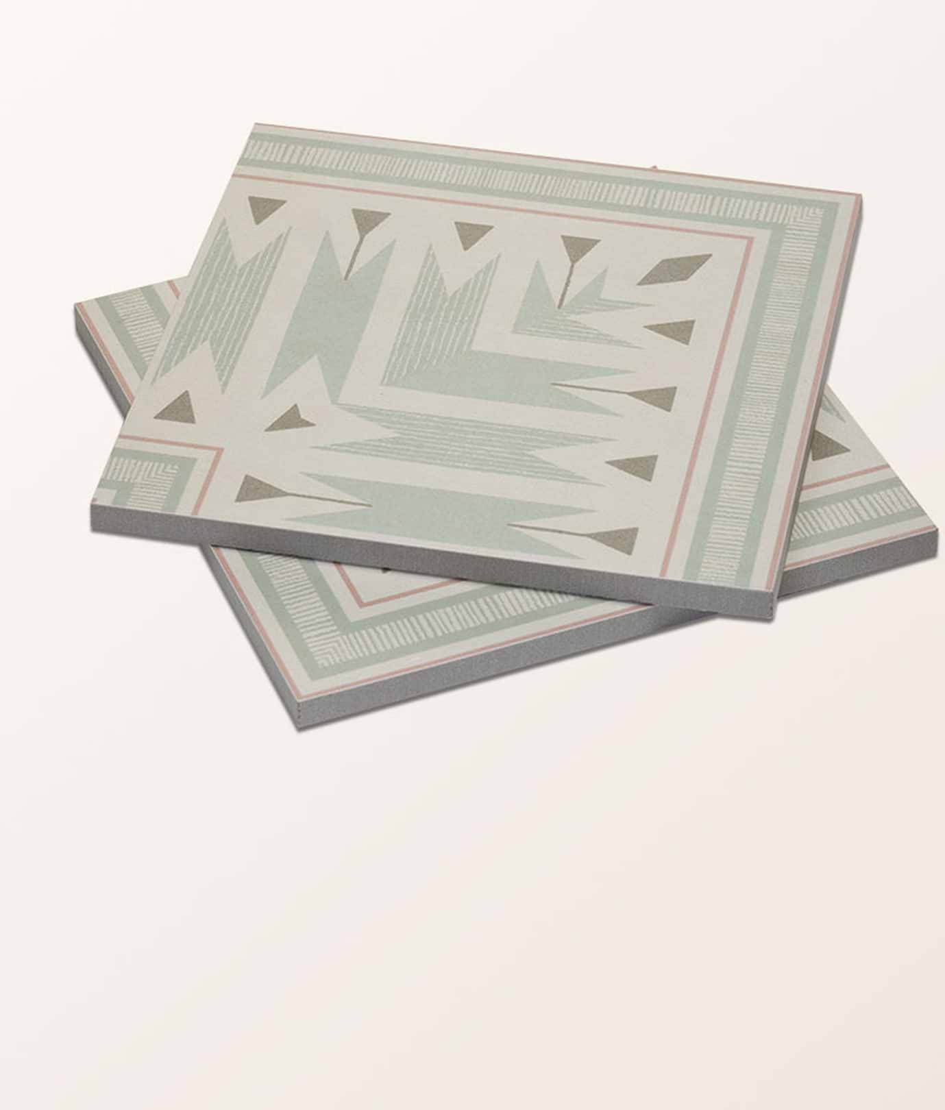 Aventuras Ziggy Corner Olive Porcelain