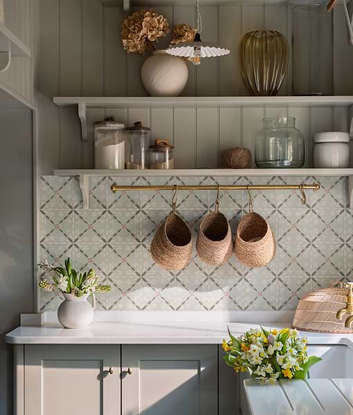 Aventuras Porto Olive Porcelain